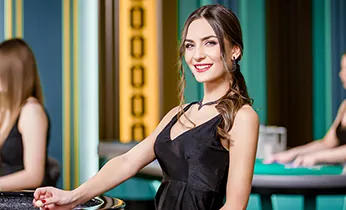 Giải thích luật chơi Baccarat cơ bản với các lá bài